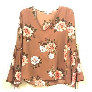 NVR WRN Floral Blouse with Bell Sleeves